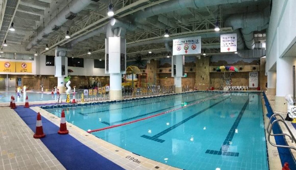 港島東游泳池